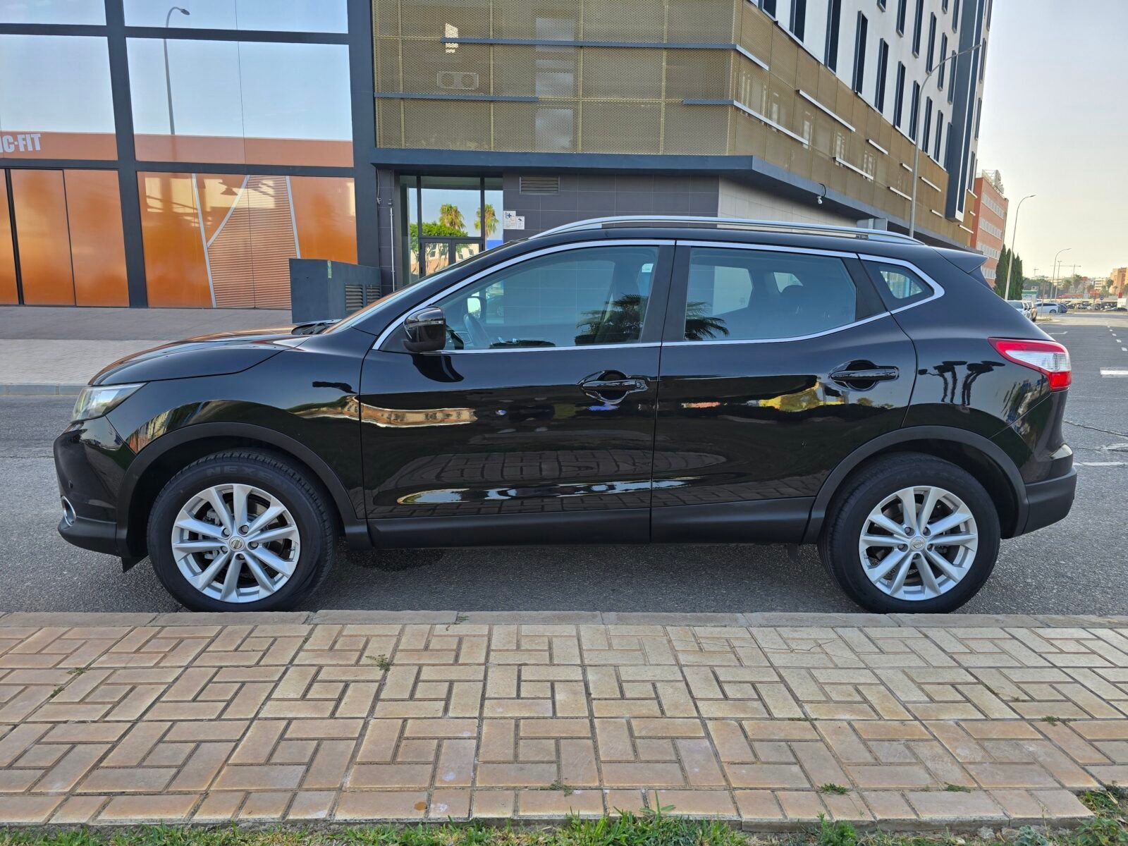 NISSAN Qashqai 1.5DCI VISIA 4X2 110CV