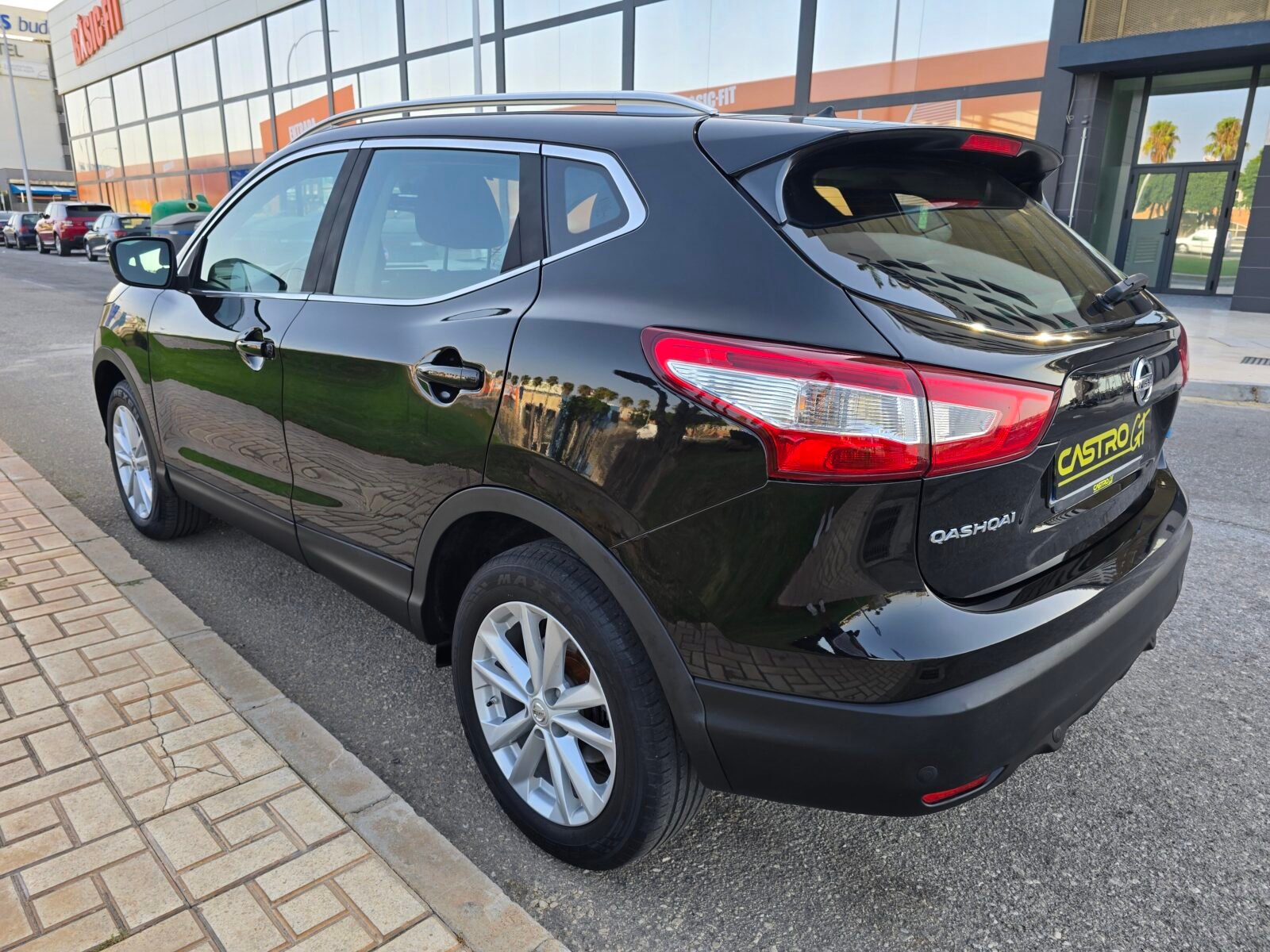 NISSAN Qashqai 1.5DCI VISIA 4X2 110CV