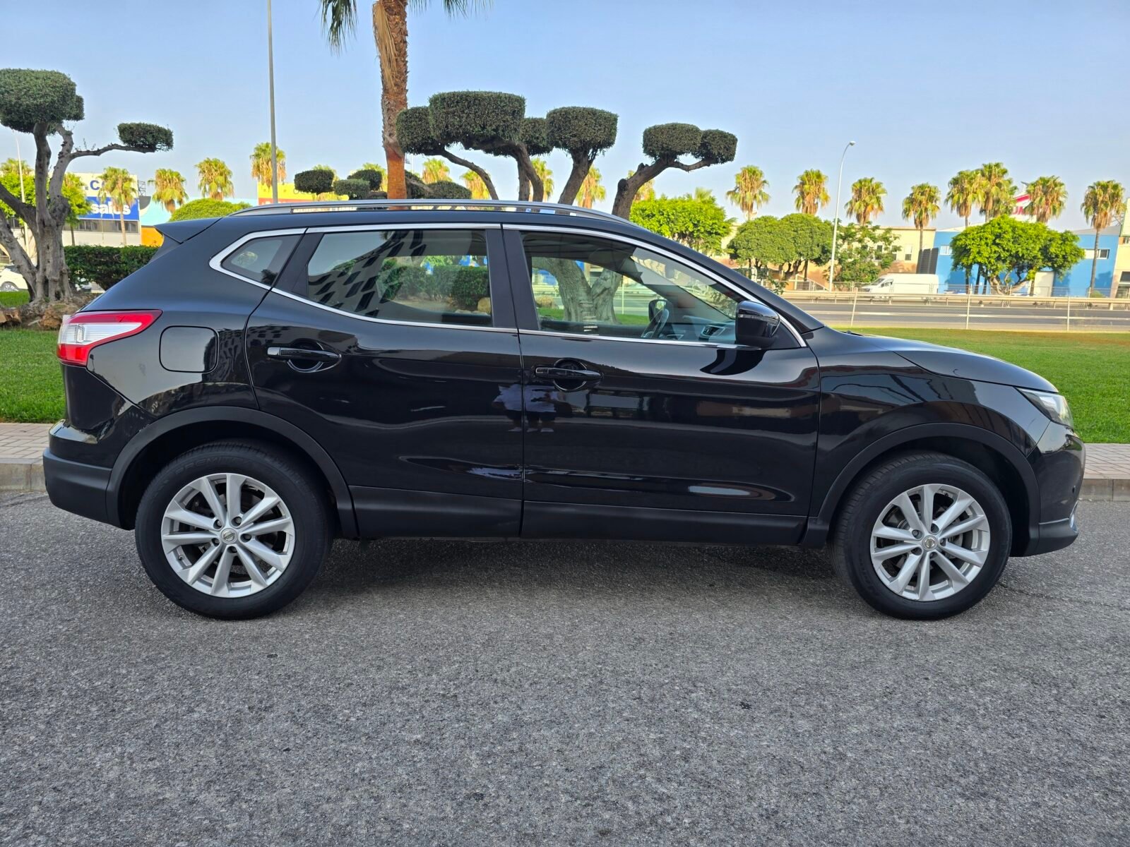 NISSAN Qashqai 1.5DCI VISIA 4X2 110CV