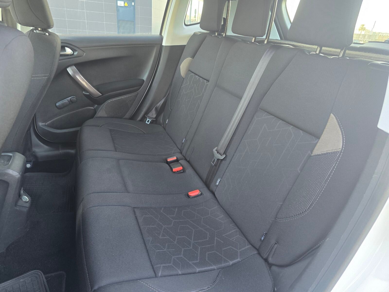 PEUGEOT 2008 1.2 STYLE 82CV
