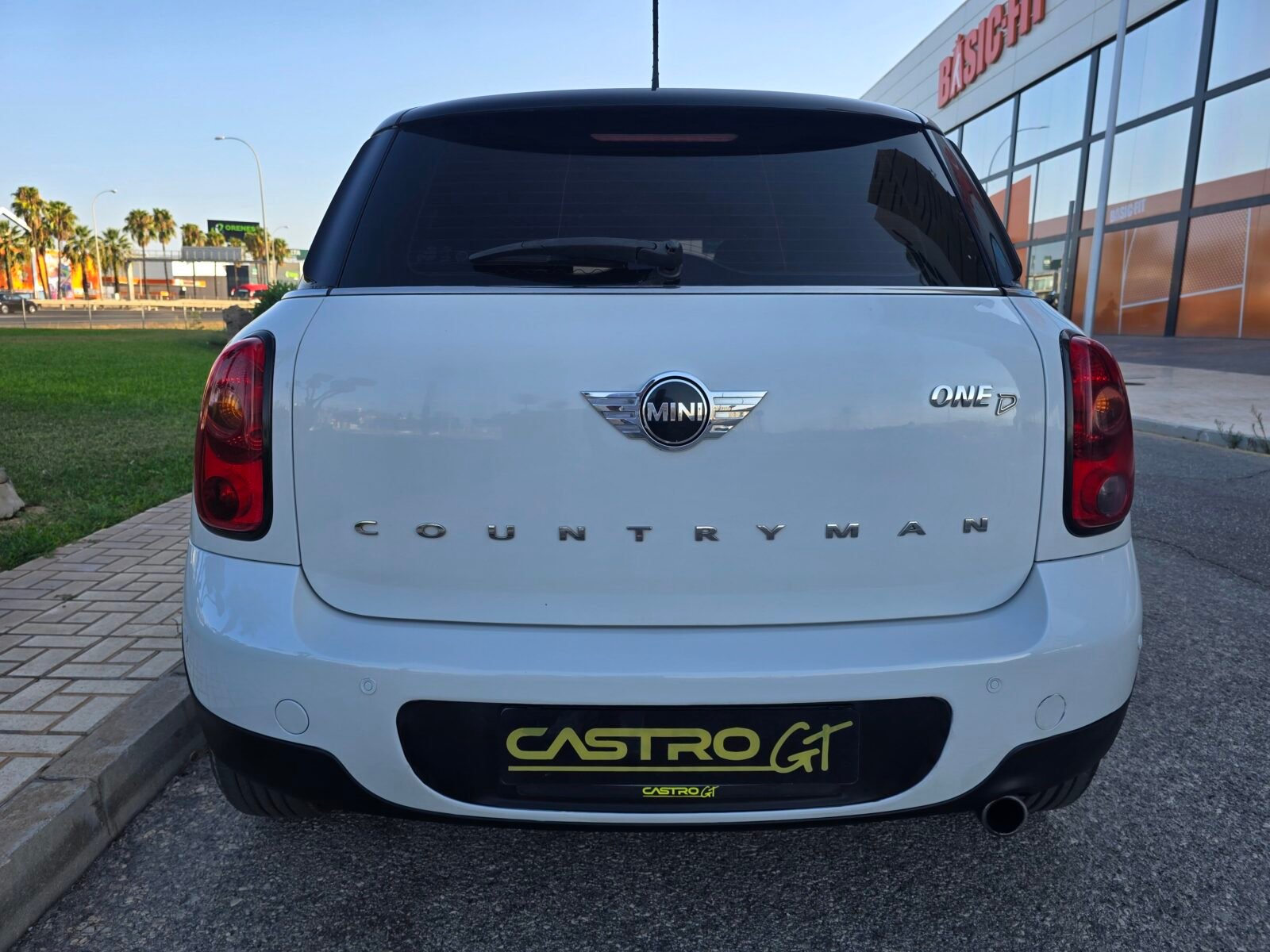 MINI COUNTRYMAN ONE D 90CV