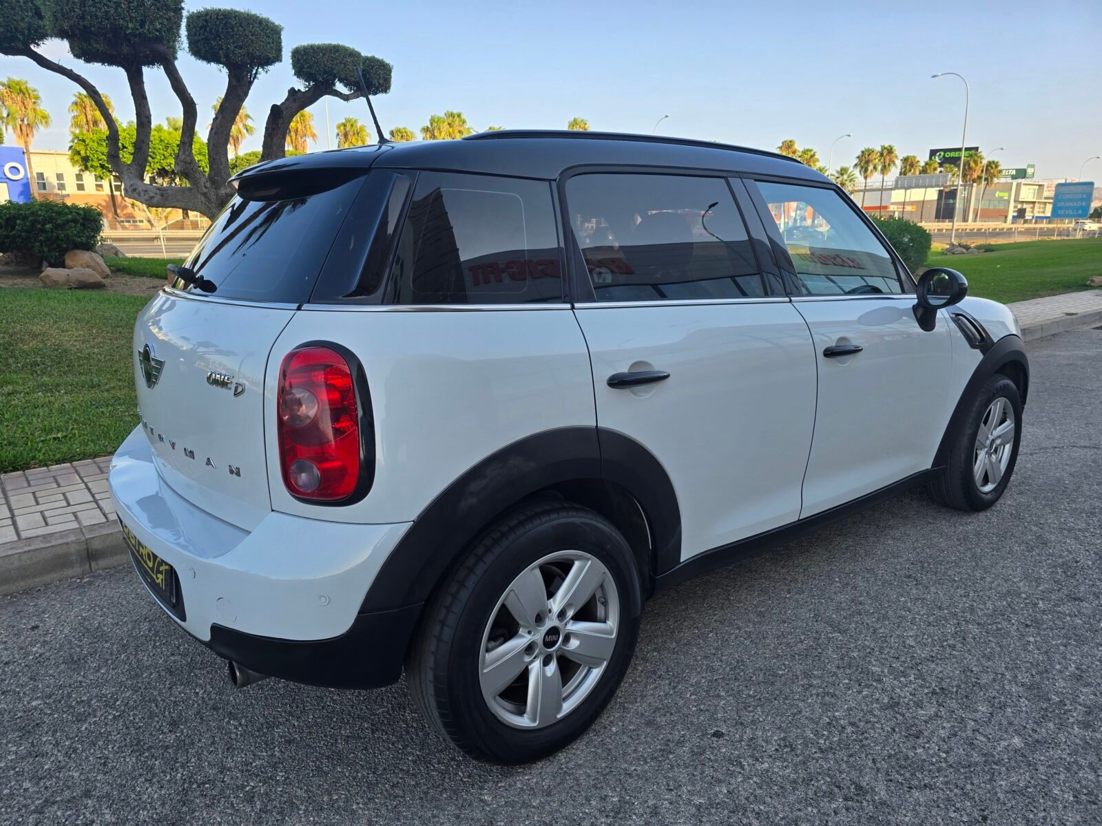 MINI COUNTRYMAN ONE D 90CV