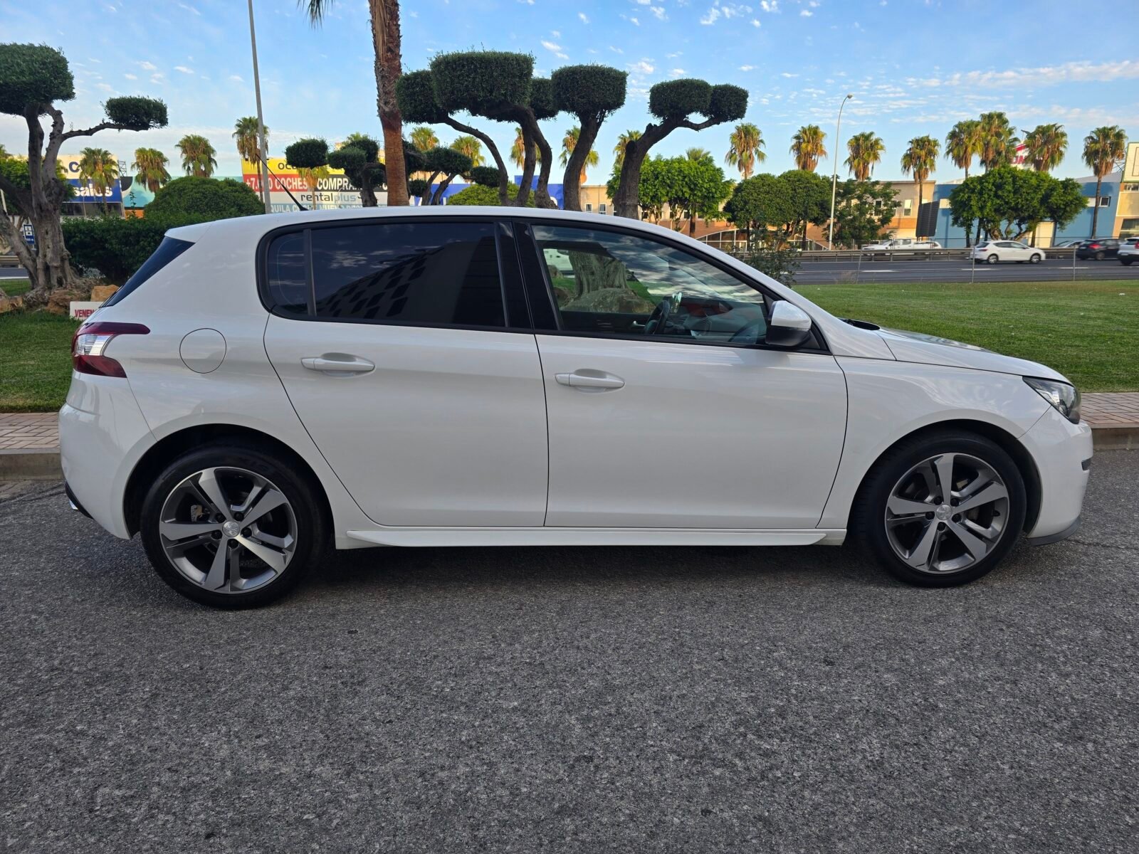 PEUGEOT 308 1.6 HDI ACTIVE 120CV