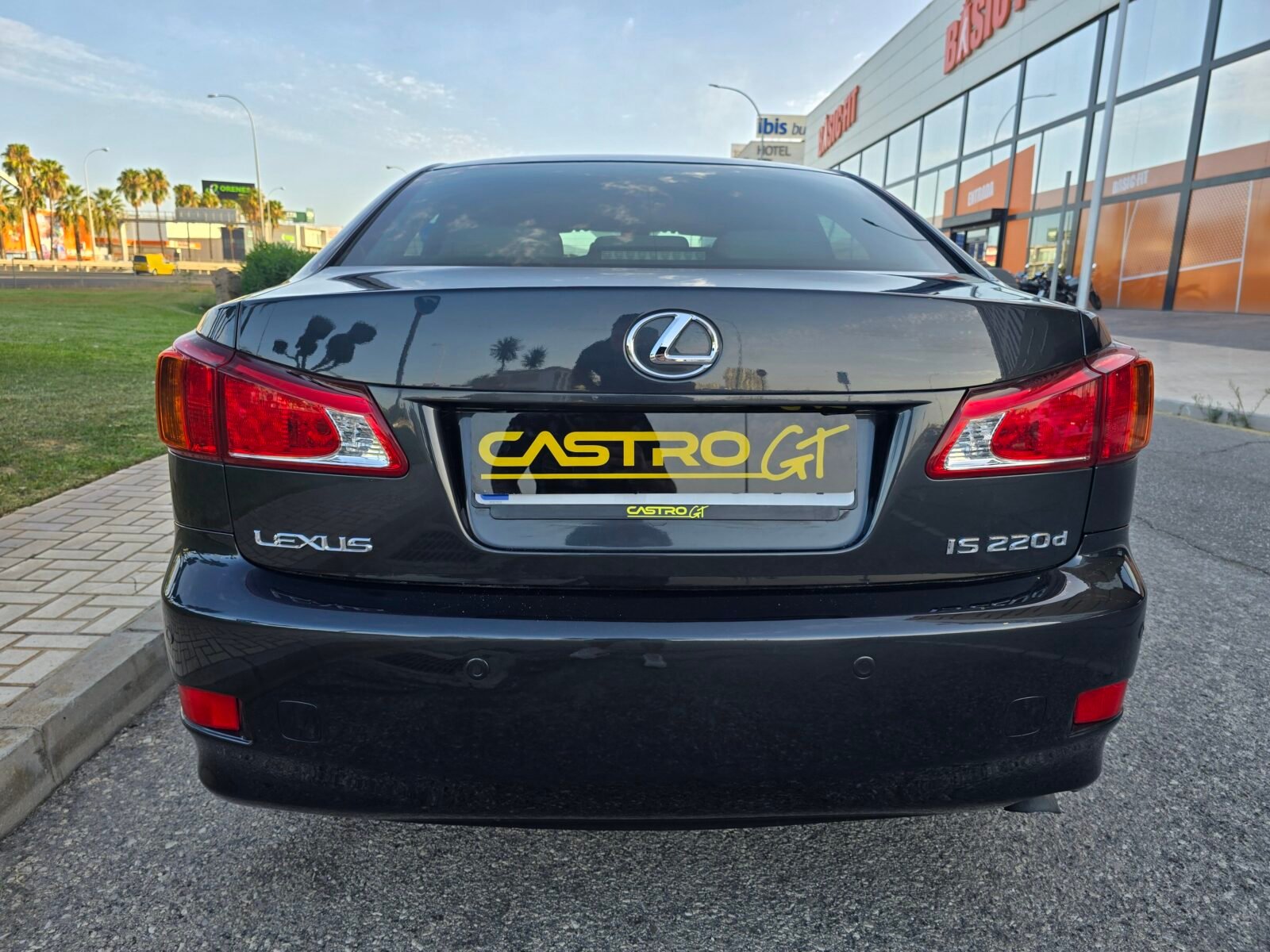 LEXUS IS 220D SPORT 176CV