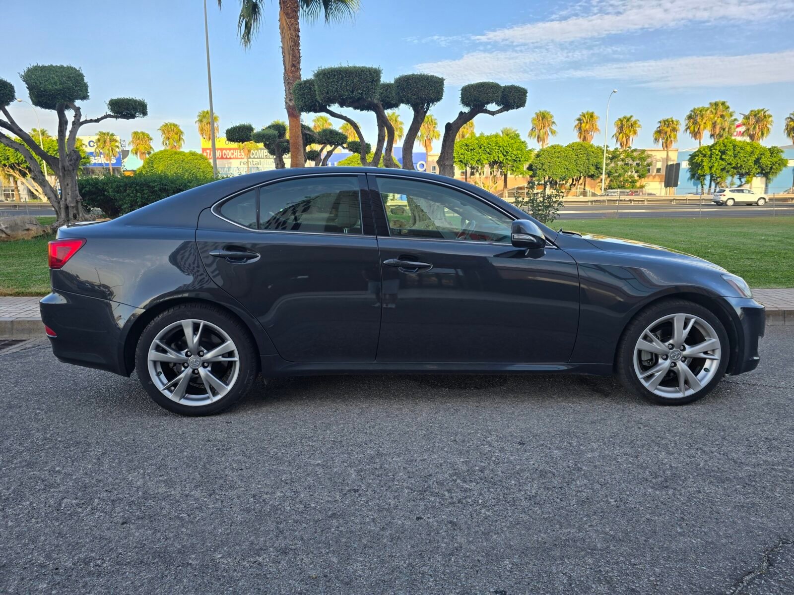 LEXUS IS 220D SPORT 176CV