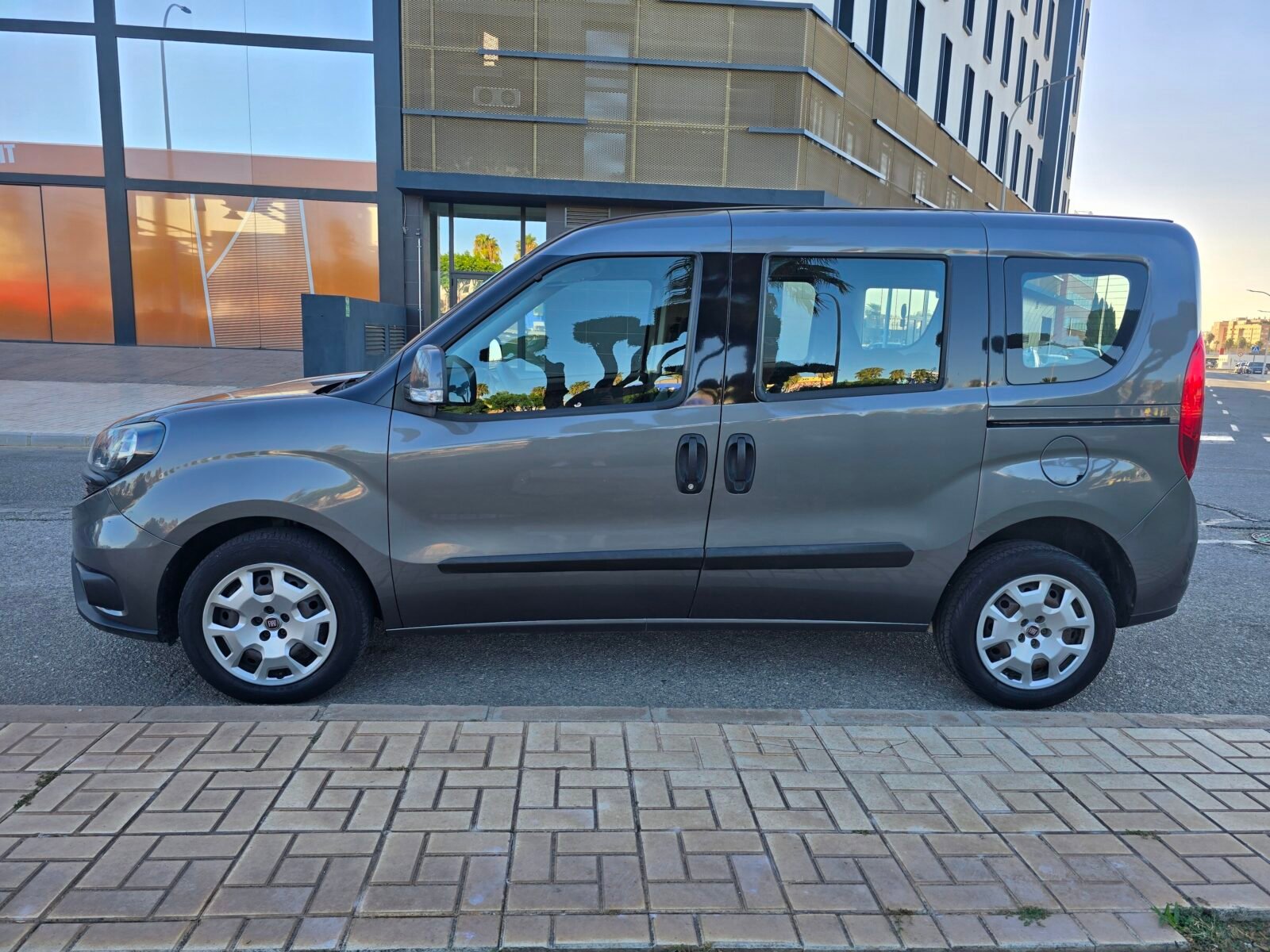 FIAT DOBLO 1.6MJET LOUNGE 95CV