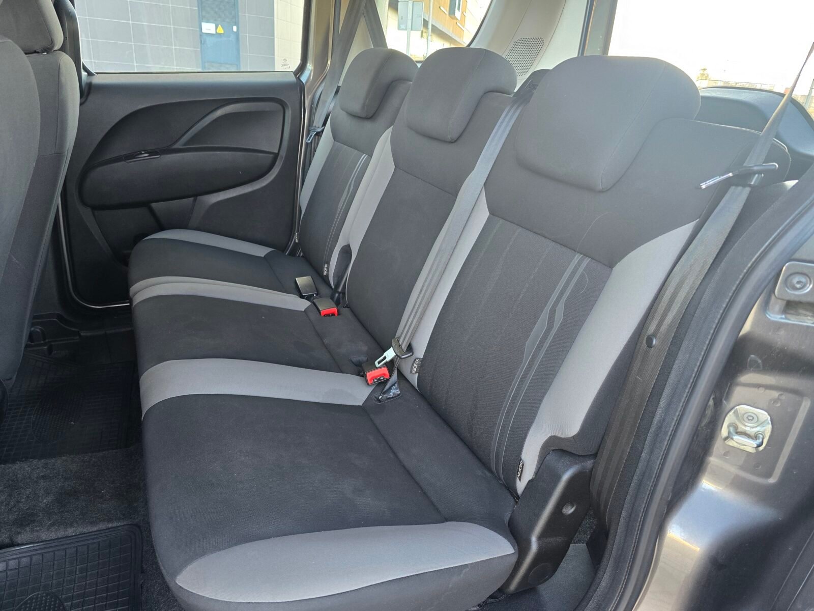 FIAT DOBLO 1.6MJET LOUNGE 95CV