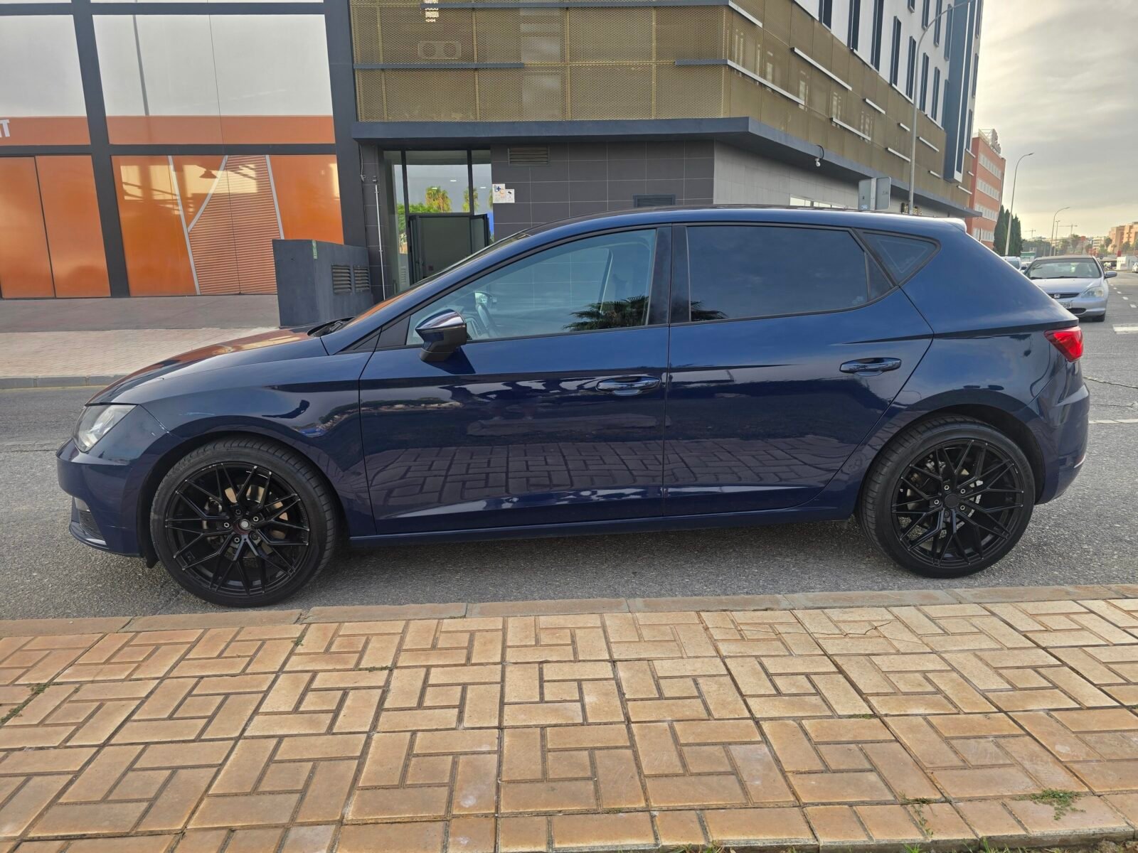 SEAT LEON 1.6TDI DSG STYLE 115CV