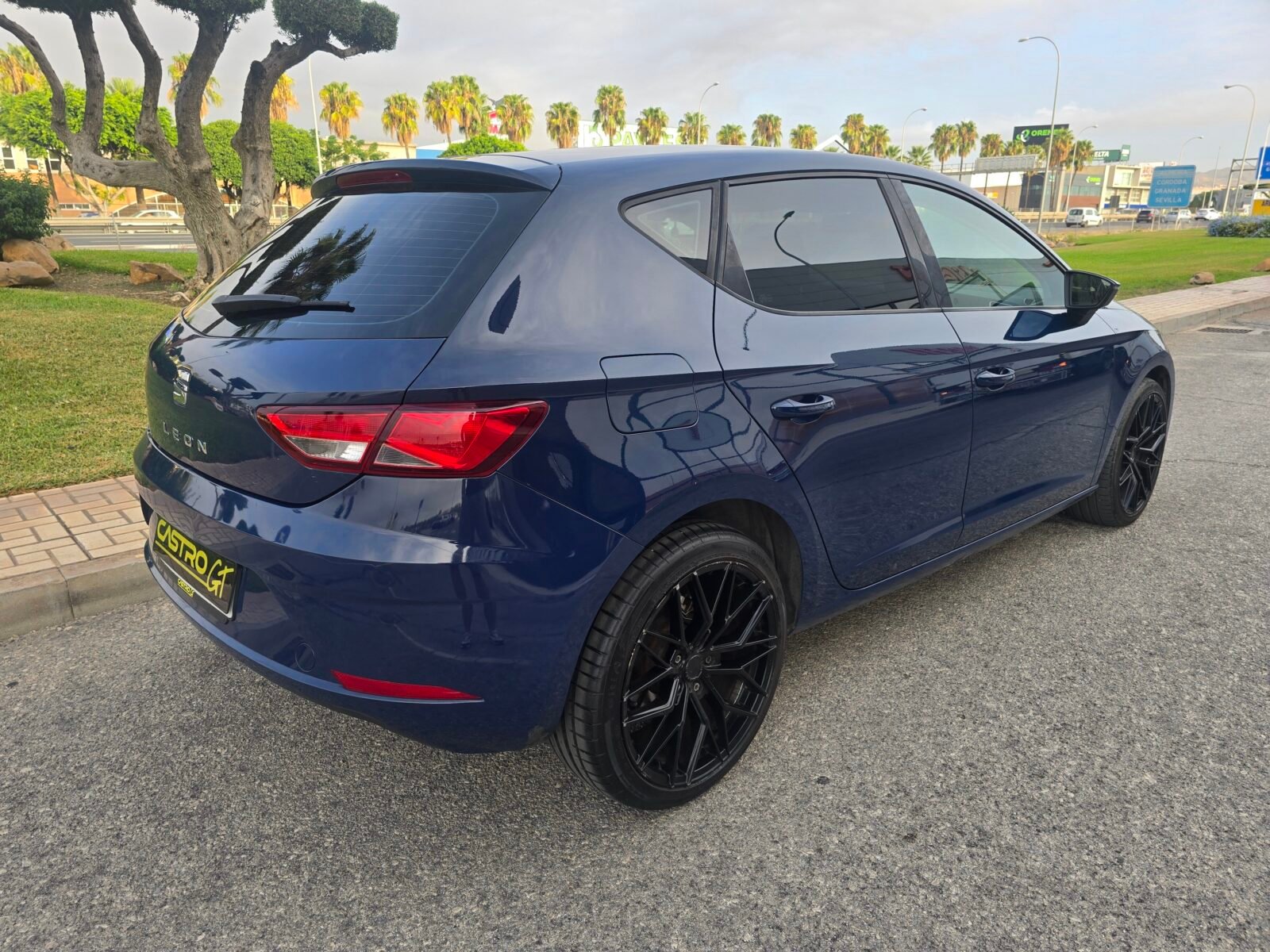 SEAT LEON 1.6TDI DSG STYLE 115CV