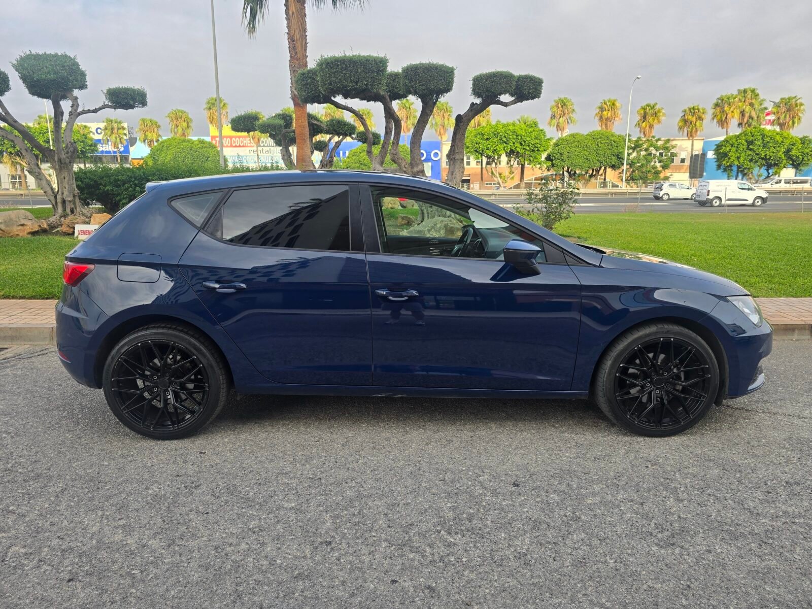 SEAT LEON 1.6TDI DSG STYLE 115CV