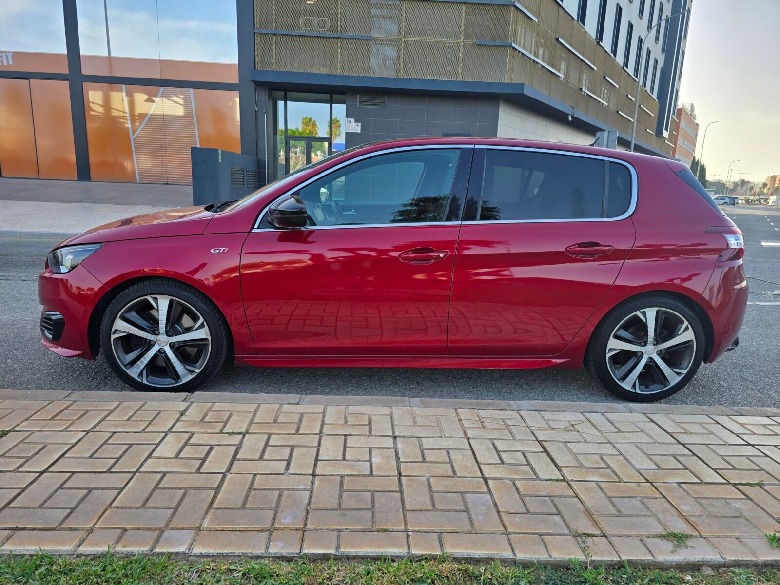 PEUGEOT 308 GTI  250CV