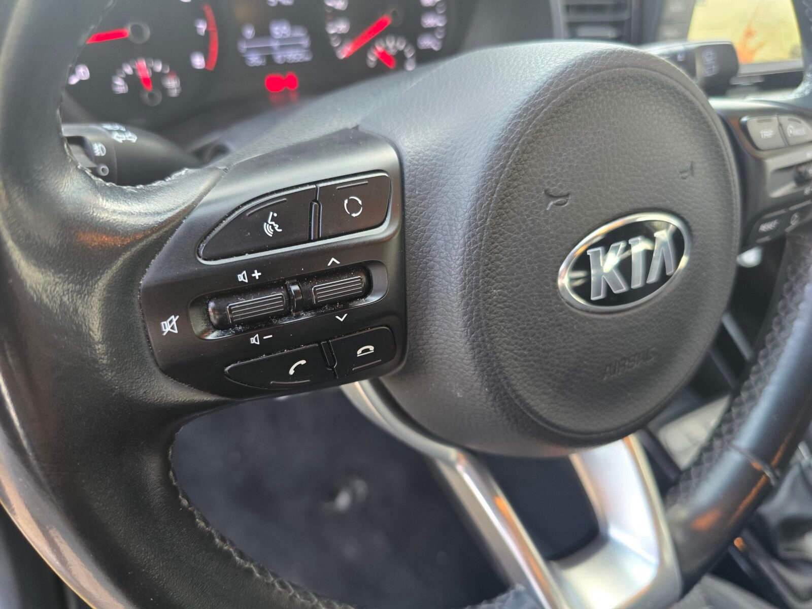 KIA STONIC 1.0 TGDI BLACK EDITION 100CV