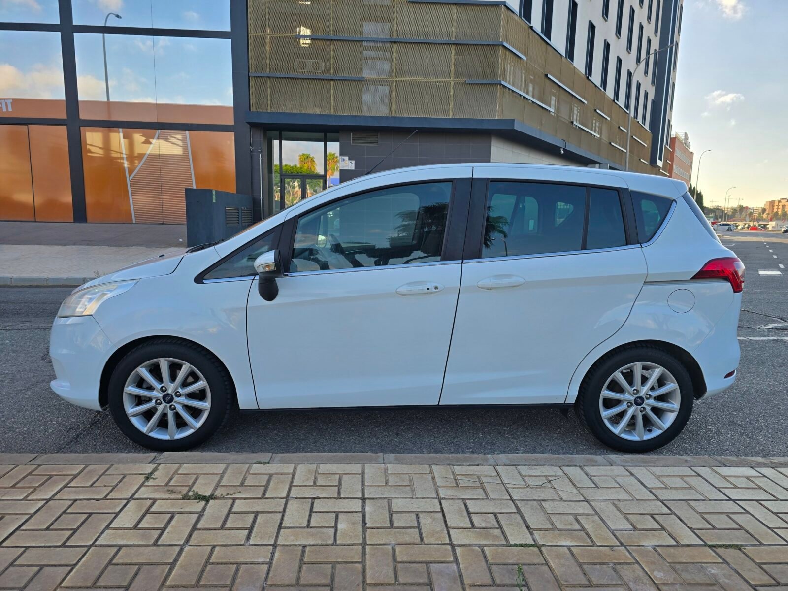 FORD B-MAX 1.5TDCI TITANIUM 95CV
