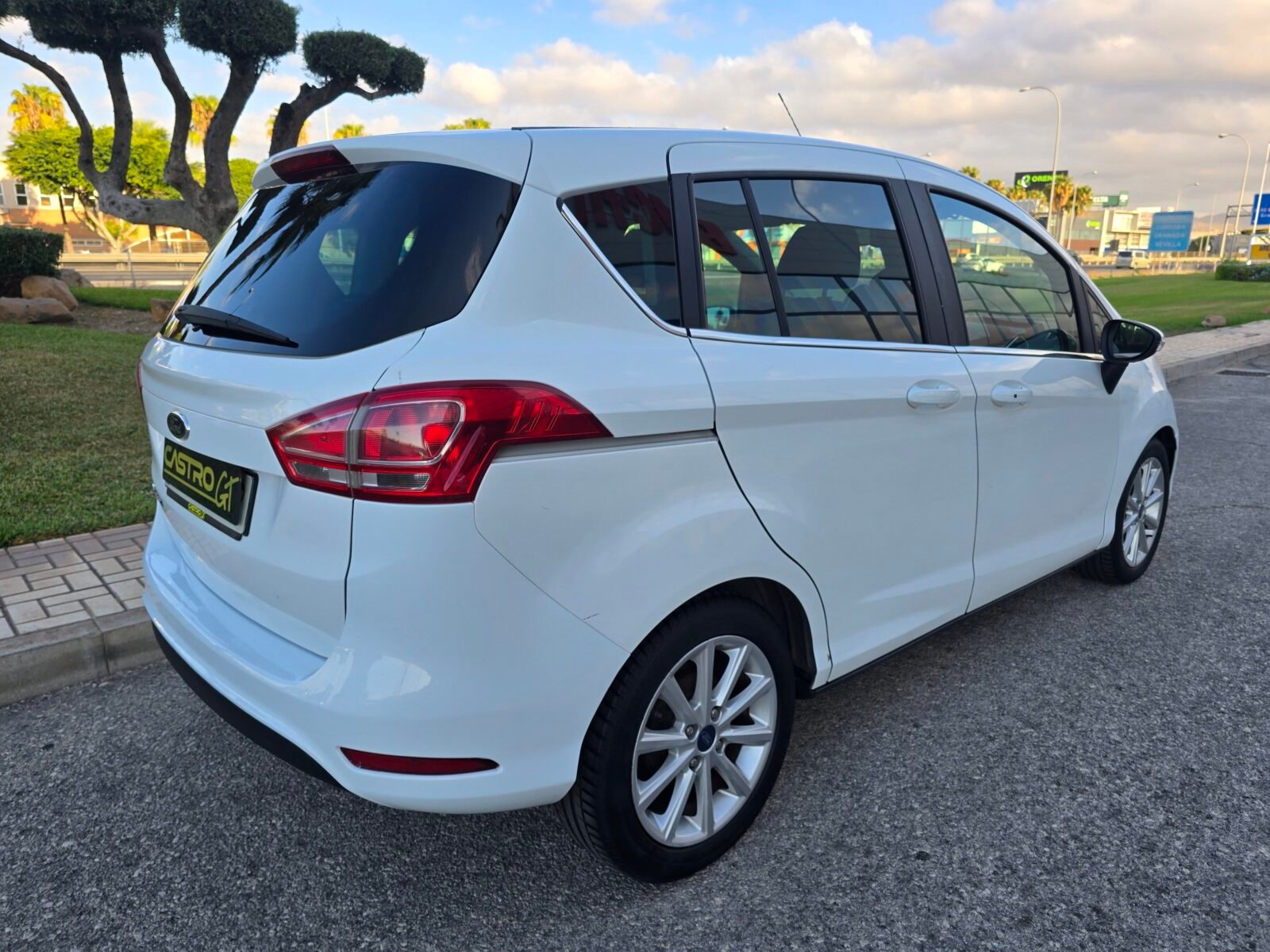 FORD B-MAX 1.5TDCI TITANIUM 95CV