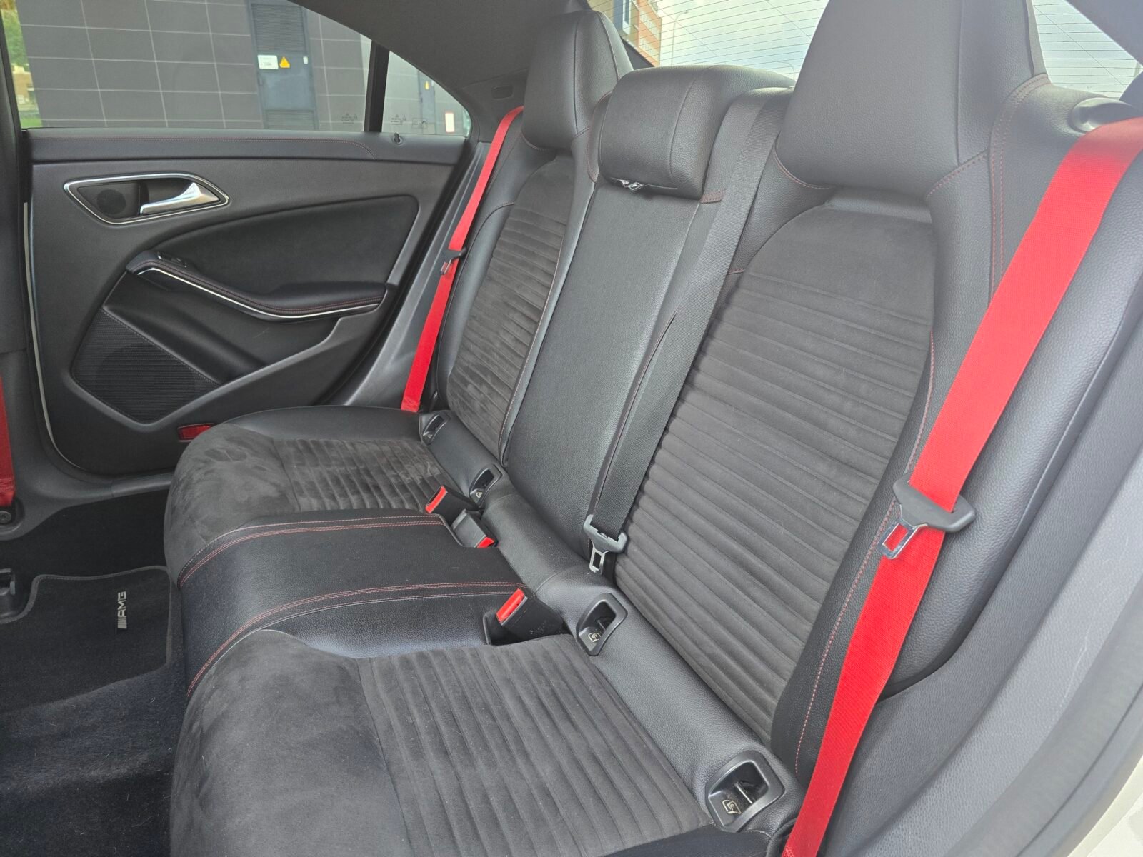 MERCEDES-BENZ CLASE CLA 45 AMG 4MATIC 380CV