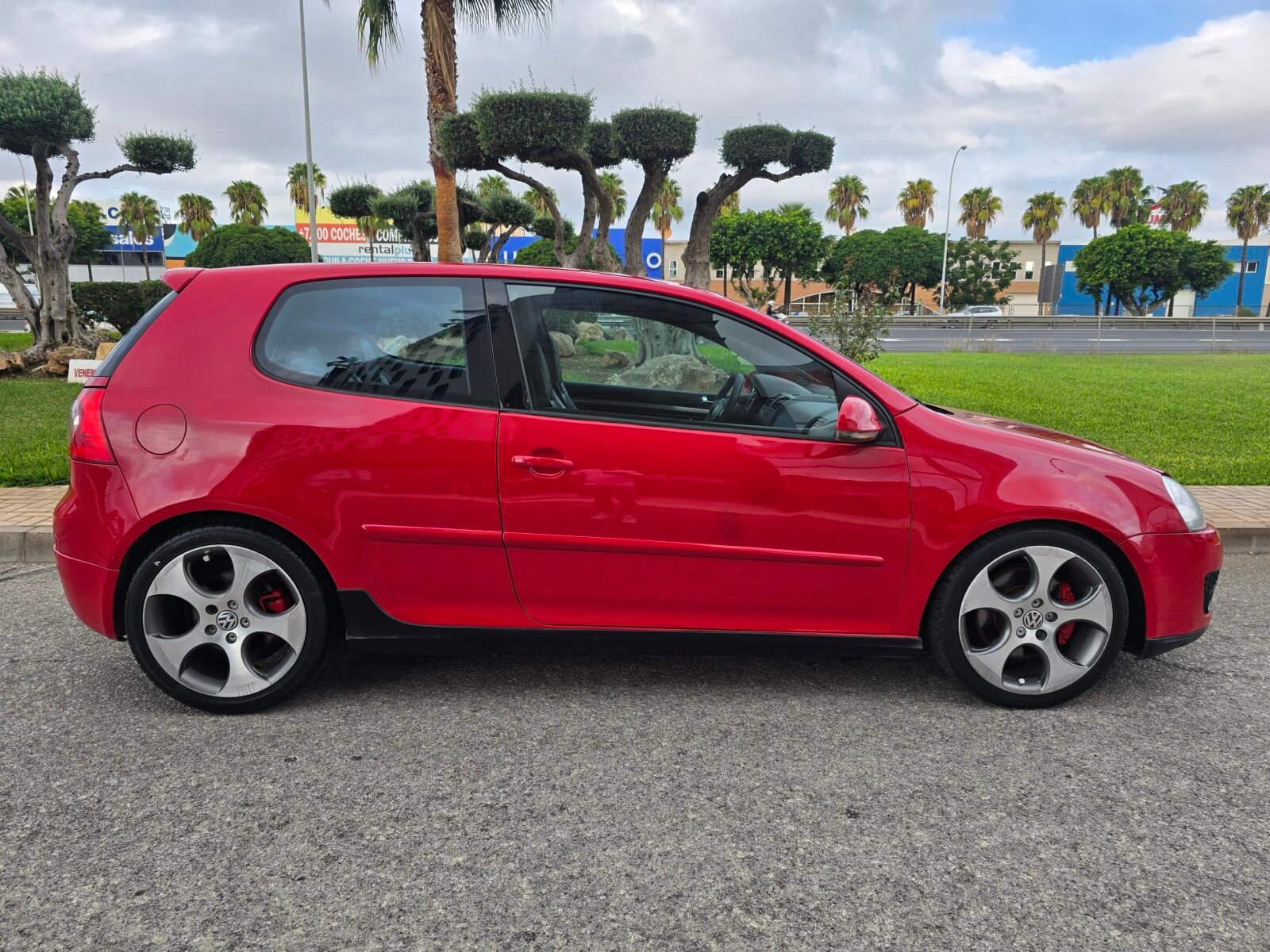 VOLKSWAGEN Golf GTI 2.0TSI 200CV