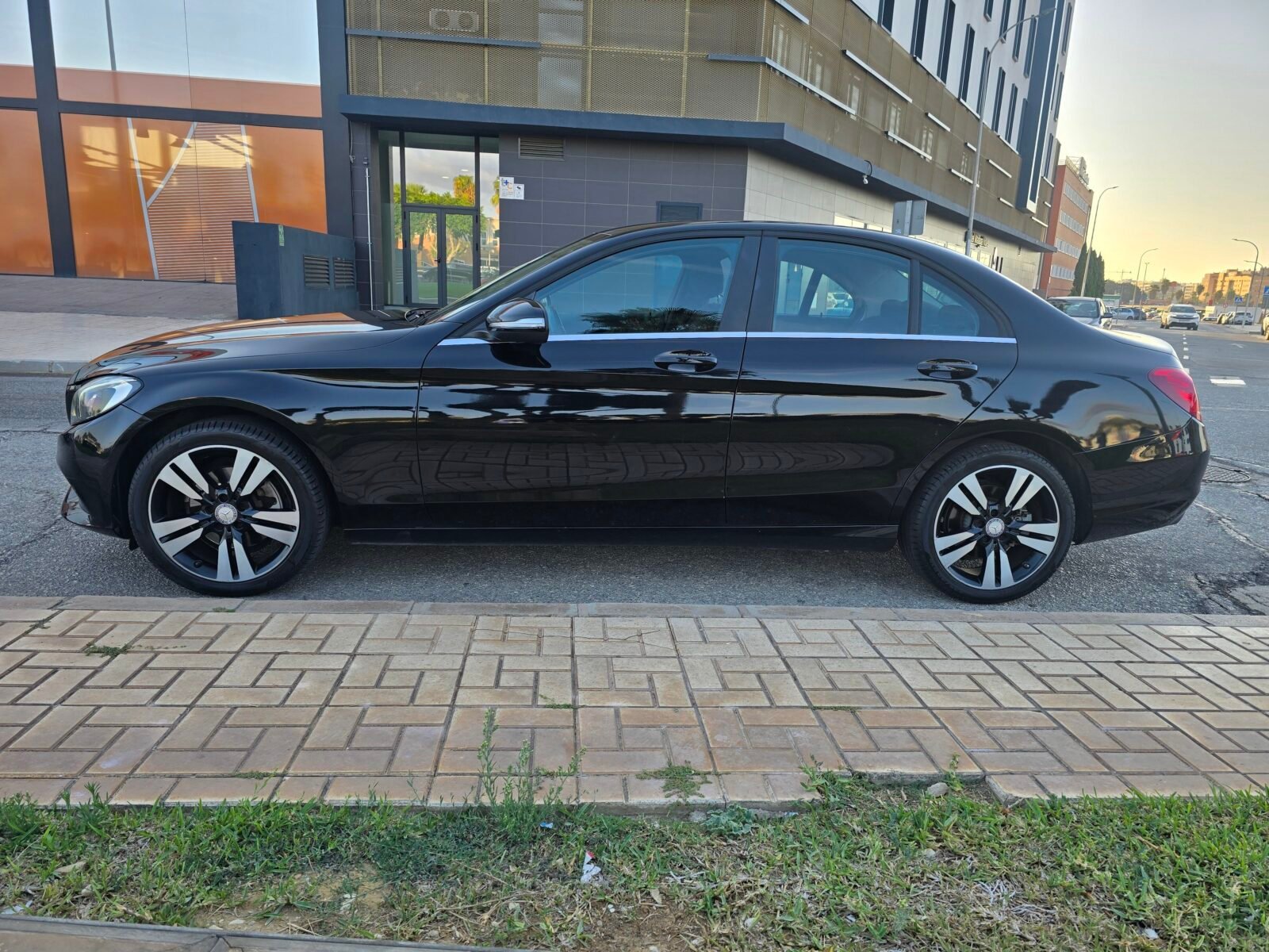 MERCEDES-BENZ Clase C 220D BLUETEC 170CV
