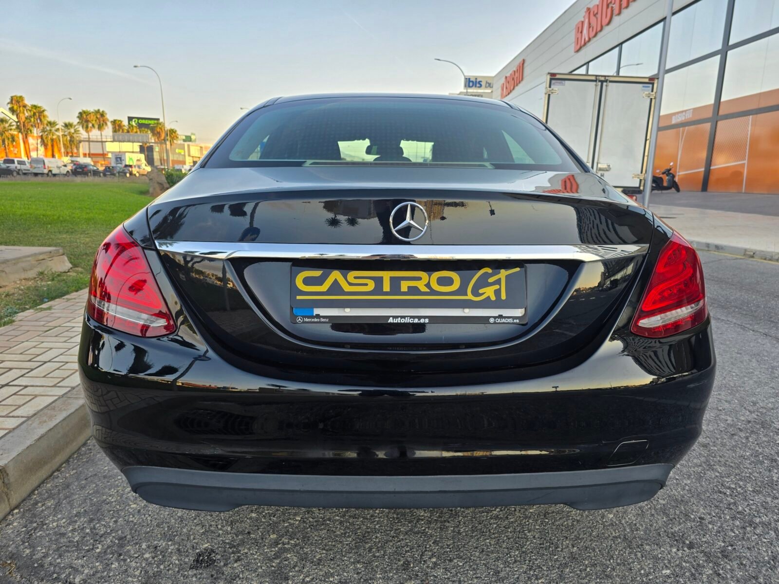 MERCEDES-BENZ Clase C 220D BLUETEC 170CV