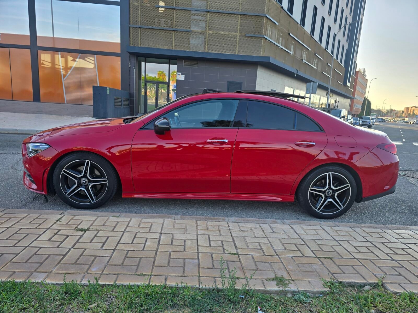 MERCEDES-BENZ CLASE CLA 200 D AMG PACK 150CV