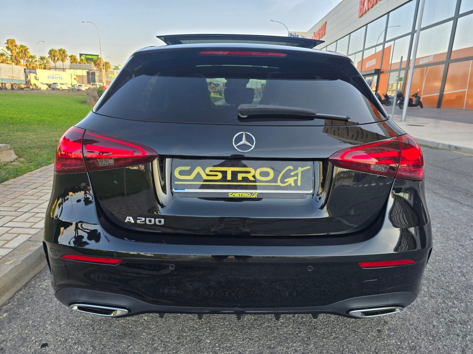 MERCEDES-BENZ Clase A 200 AMG PACK 163CV