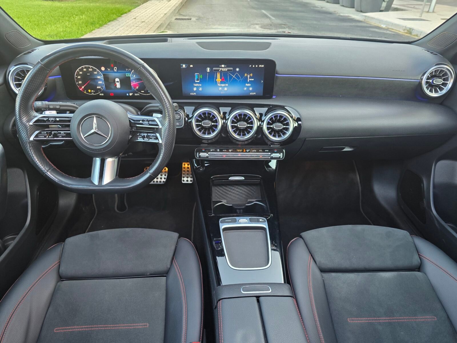 MERCEDES-BENZ Clase A 200 AMG PACK 163CV