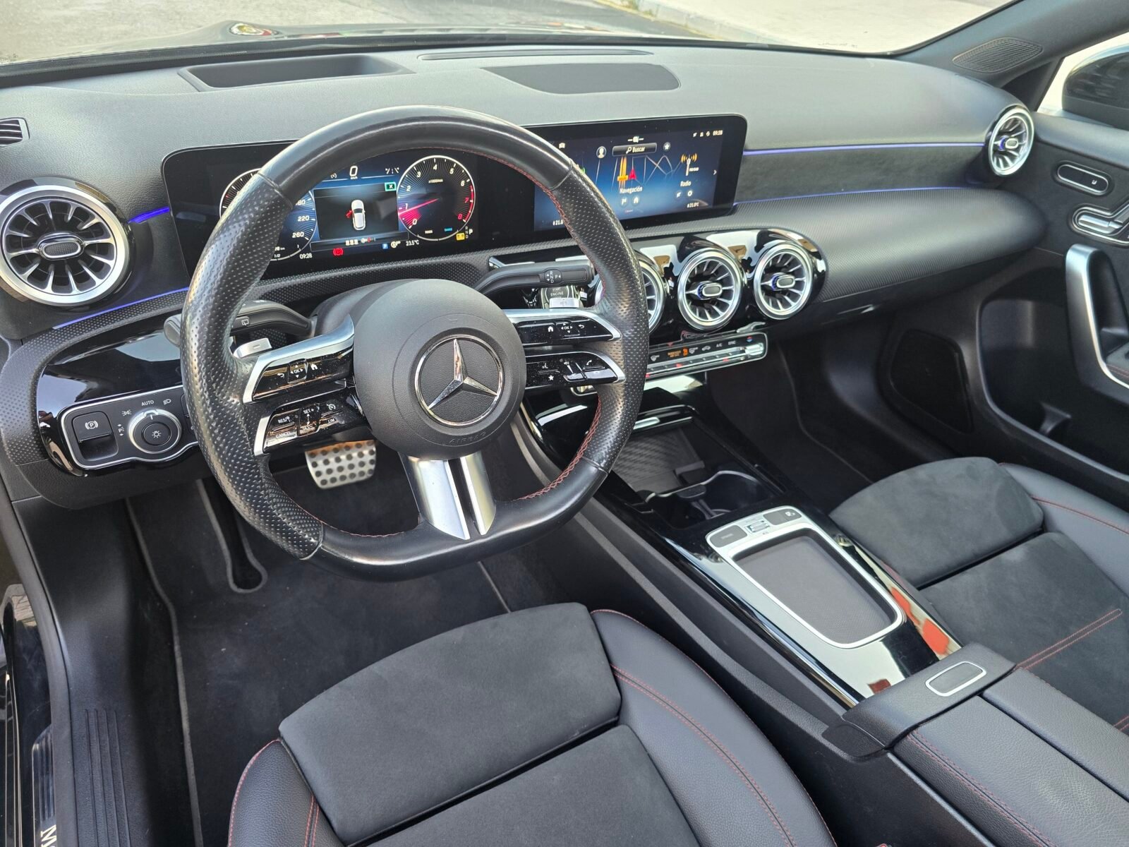 MERCEDES-BENZ Clase A 200 AMG PACK 163CV