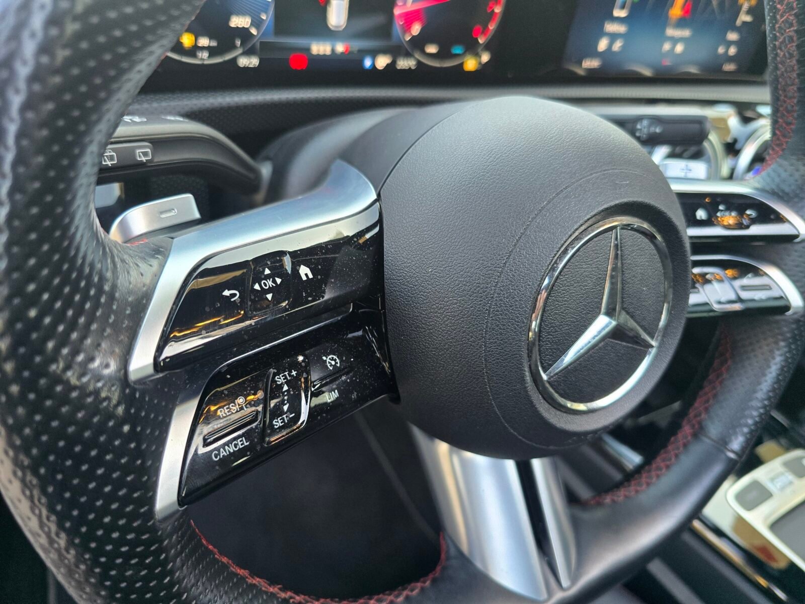MERCEDES-BENZ Clase A 200 AMG PACK 163CV