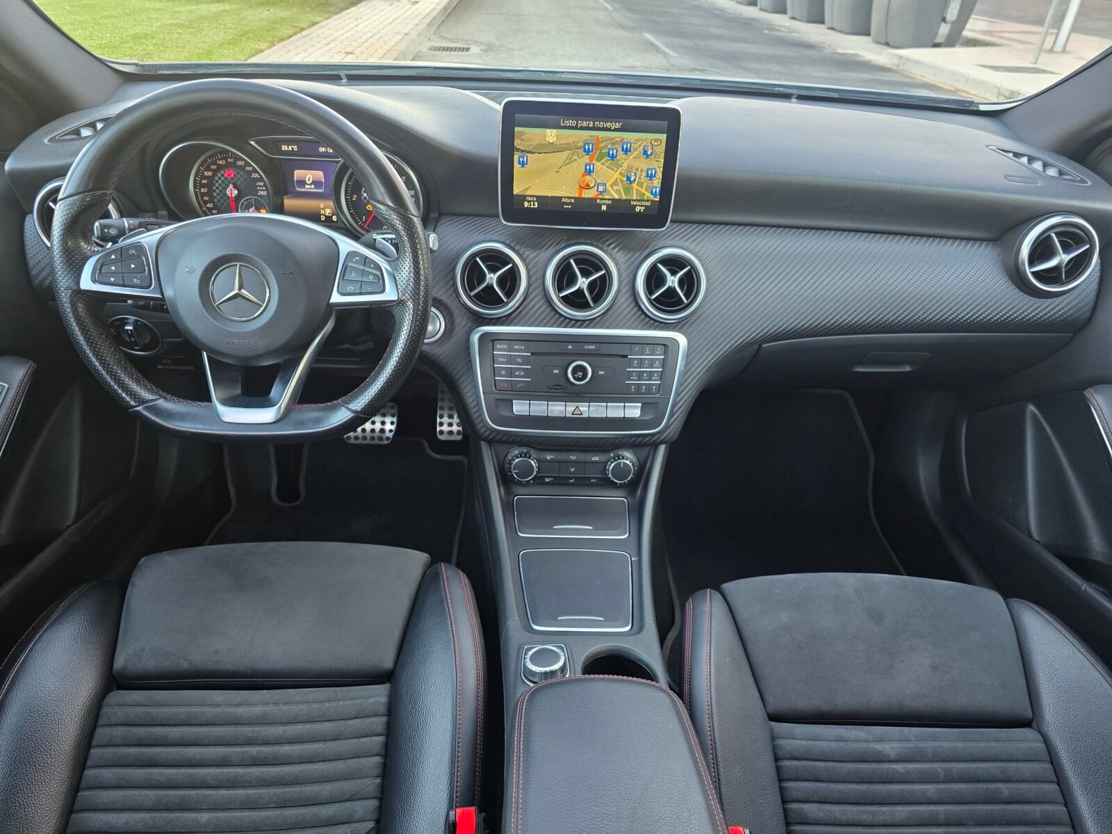 MERCEDES-BENZ Clase A 200D AMG PACK 136CV