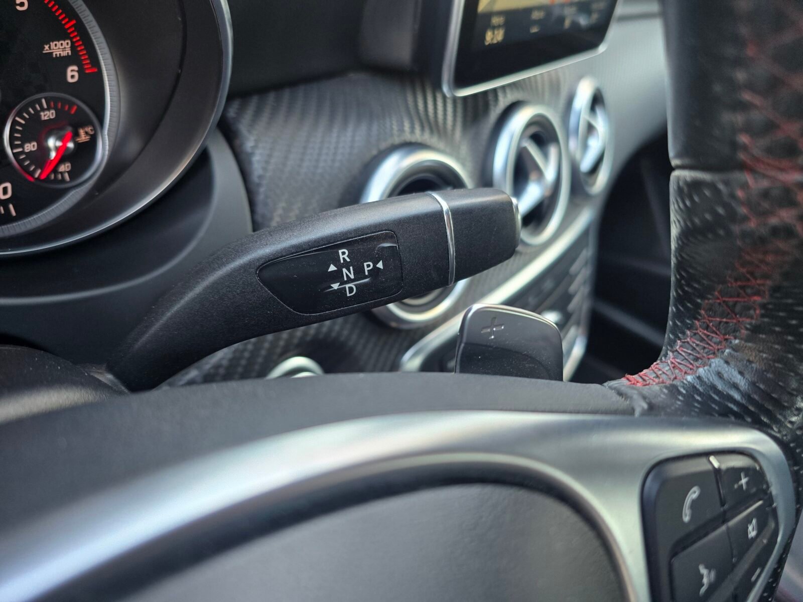 MERCEDES-BENZ Clase A 200D AMG PACK 136CV