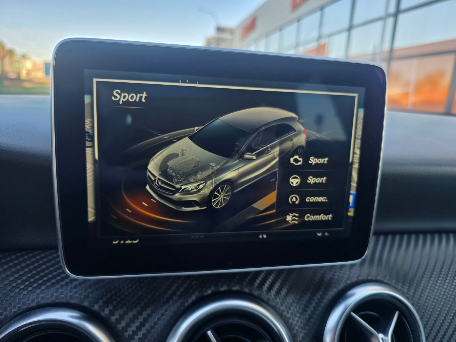 MERCEDES-BENZ Clase A 200D AMG PACK 136CV