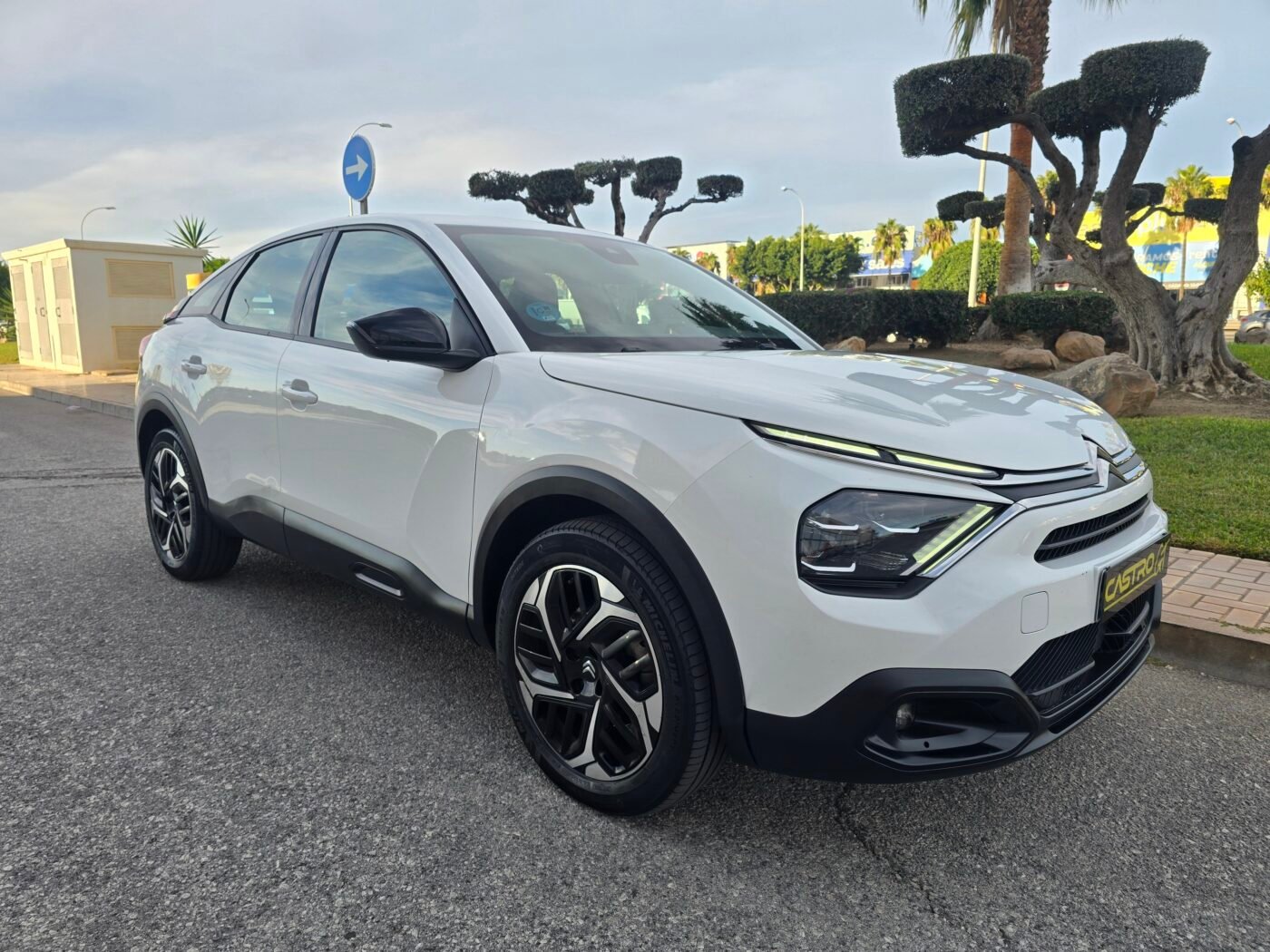 CITROEN C4 1.2 PLUS 130CV