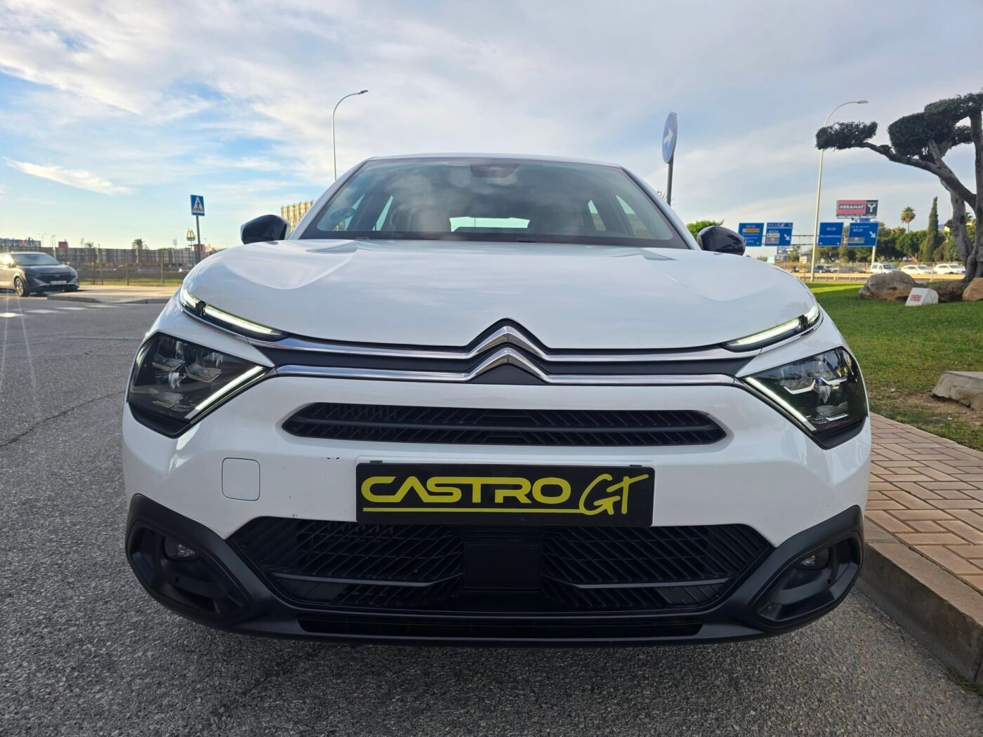 CITROEN C4 1.2 PLUS 130CV