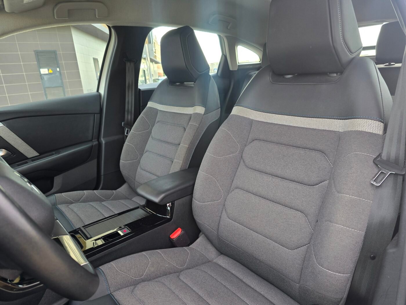 CITROEN C4 1.2 PLUS 130CV
